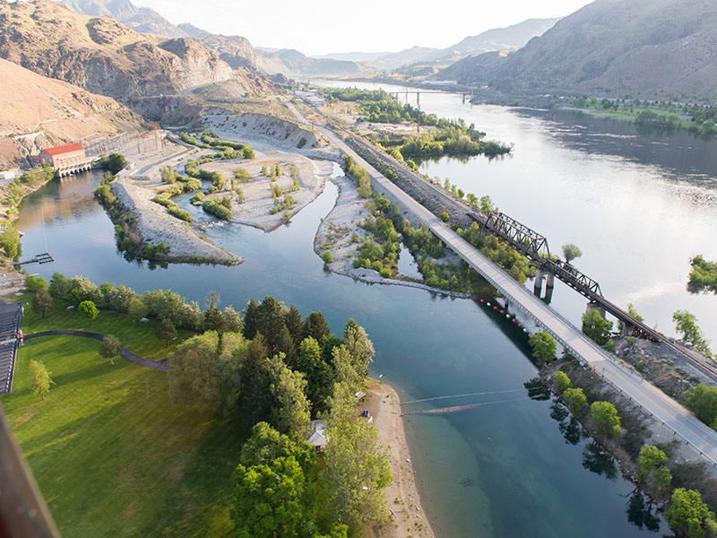 Confluence of the Chelan and Columbia rivers